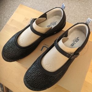 Jambu Granada Mary Jane Black Size 11
